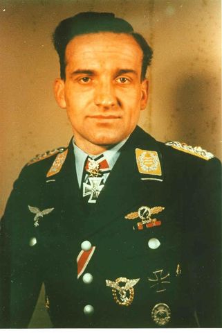 Coronel Hans-Ulrich Rudel el único que llego a las 2000 misiones
