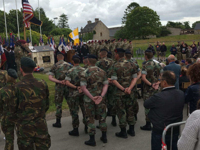 Korps Mariniers Forum • Bekijk onderwerp Mariniers uit
