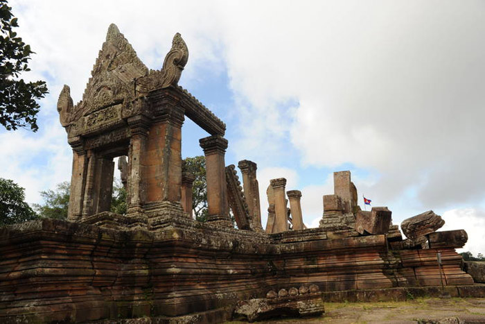 [Image: den-_Preah-_Vihear-5.jpg]