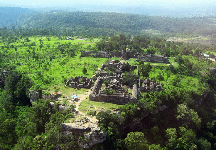 [Image: den-_Preah-_Vihear-1.jpg]