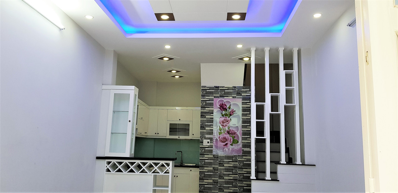 Bán nhà mới hẽm Huỳnh Văn Bánh, P.17 Phú Nhuận giá 5 tỷ Bán nhà mới hẽm Huỳnh Văn Bánh, P.17 Phú Nhuận giá 5 tỷ