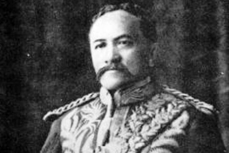 Raja Melayu Pertama Dipaksa Turun Takhta