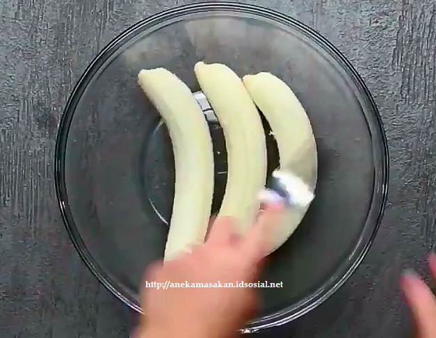 https://s15.postimg.cc/rv0kf9y3v/gambar-buat-kue-dari-pisang.png