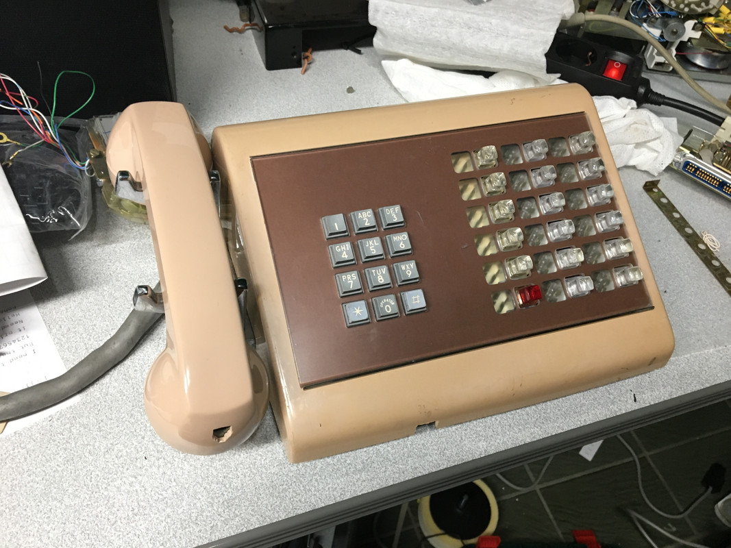 Vintage Western Electric  Bell System Key Buzzer Desk Switch 551A  BIEGE 