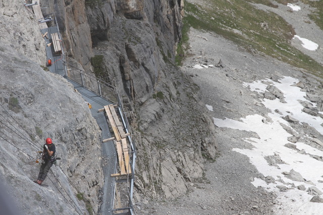REPETIMOS SUIZA Y DESCUBRIMOS OTRAS BELLEZAS DE FRANCIA - Blogs de Suiza - SCHILTHORN- CABAÑA DE ALLMENDHUBELL- MÜRREN (8)